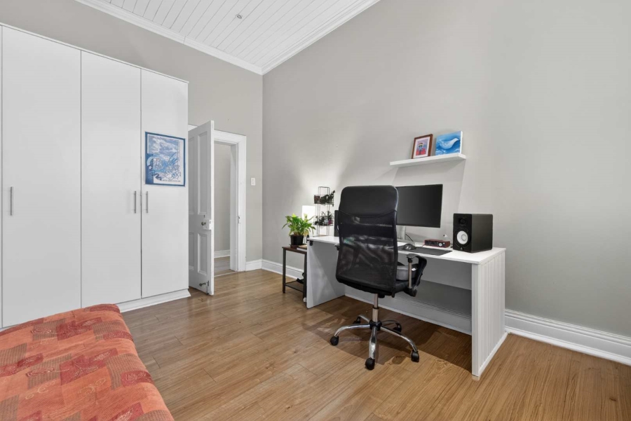 2 Bedroom Property for Sale in Oranjezicht Western Cape